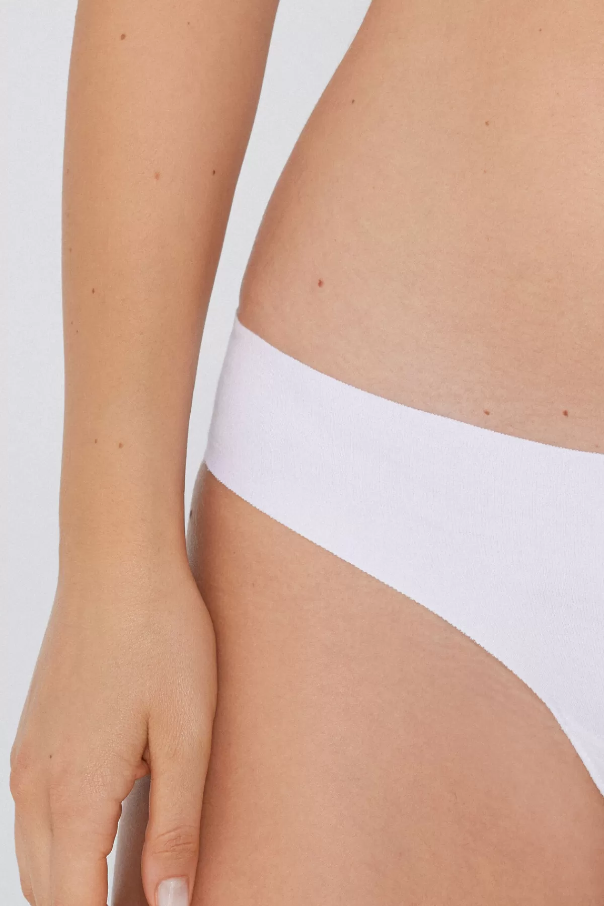 Intimo Donna Comodissimo in Morbido Cotone - Slip Invisibili Totalmente Senza Cuciture by Tezenis
