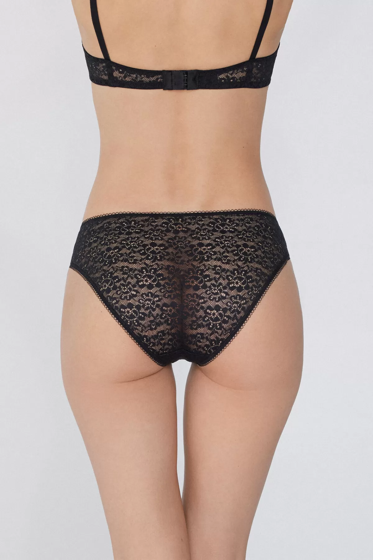 Intimo Confortevole a Gamba Alta con Design in Pizzo Sostenibile - Tezenis Collection