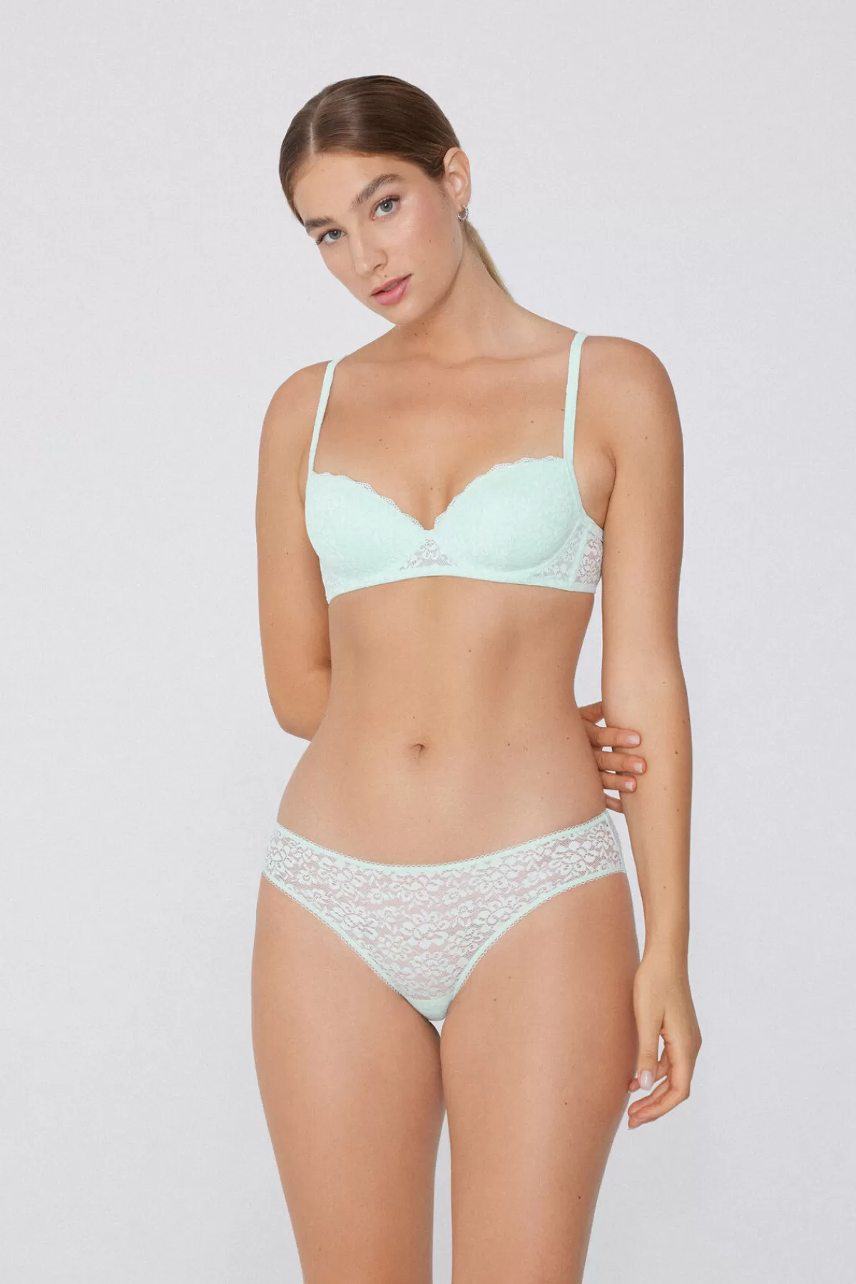 Tezenis Intimo Modellante Altissimo con Pizzo Sostenibile - Slip Donna Confortevole ed Elegante
