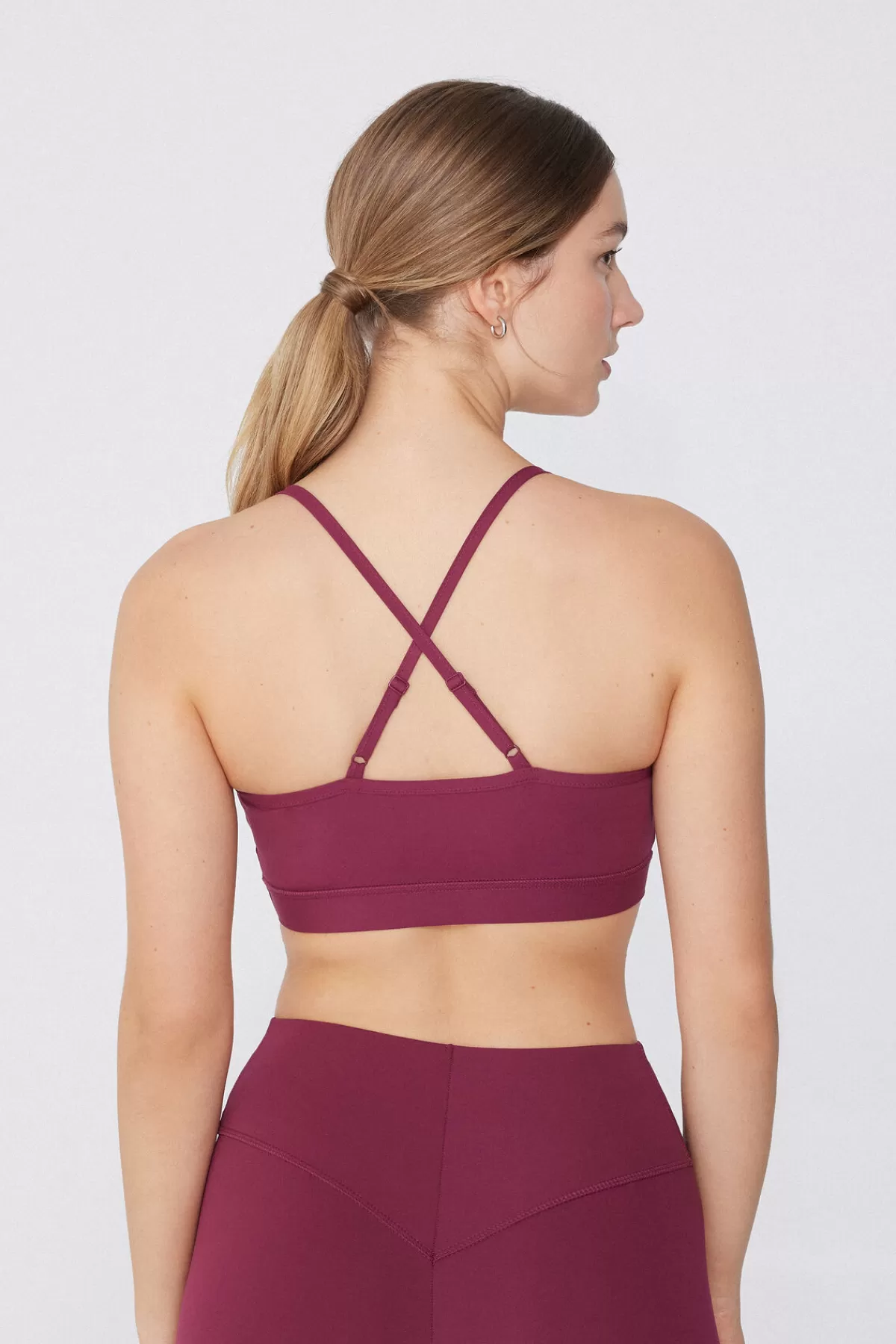 Tezenis Top Sportivo Donna con Spalline Sottili - Imbottitura Comfort e Design Corto Moderno