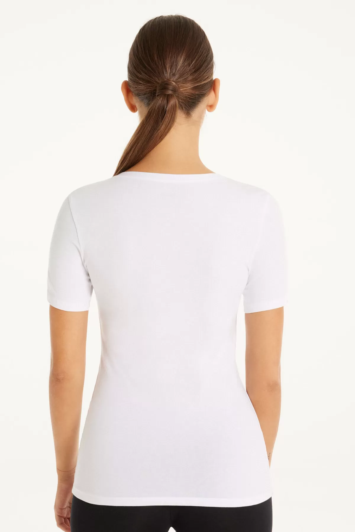 Maglietta Tezenis Donna in morbido cotone stretch con girocollo classico - Comodità quotidiana senza rinunciare allo stile