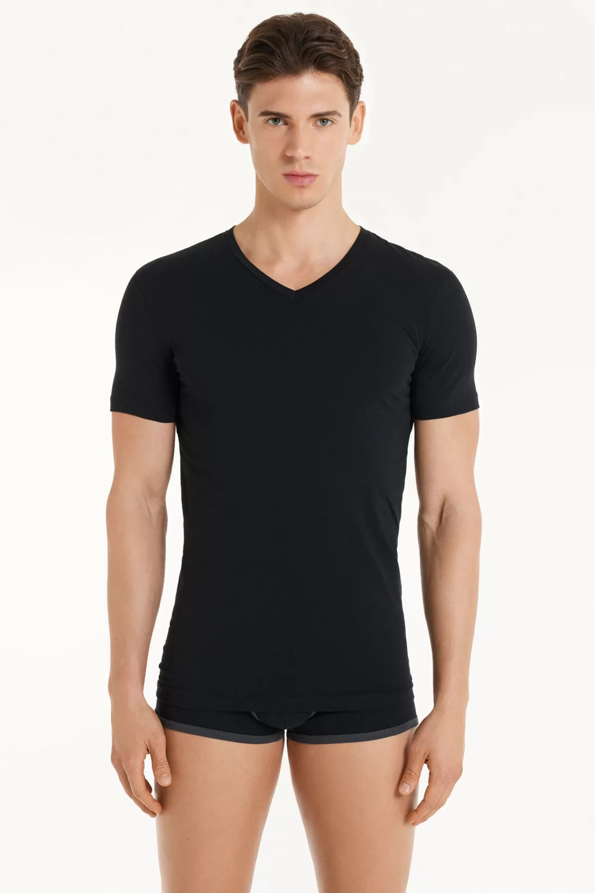 Maglietta Uomo Tezenis con Scollo a V in Cotone Elastico - Comfort e Stile per Tutto il Giorno
