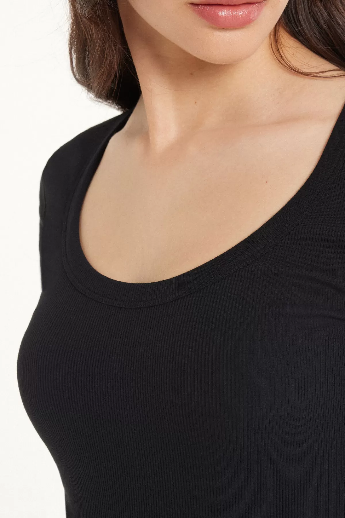 Tezenis Maglietta Donna con Dettaglio Scollo Madonna - Puro Cotone, Righe Classiche, Taglio Comodo e Stile Casual