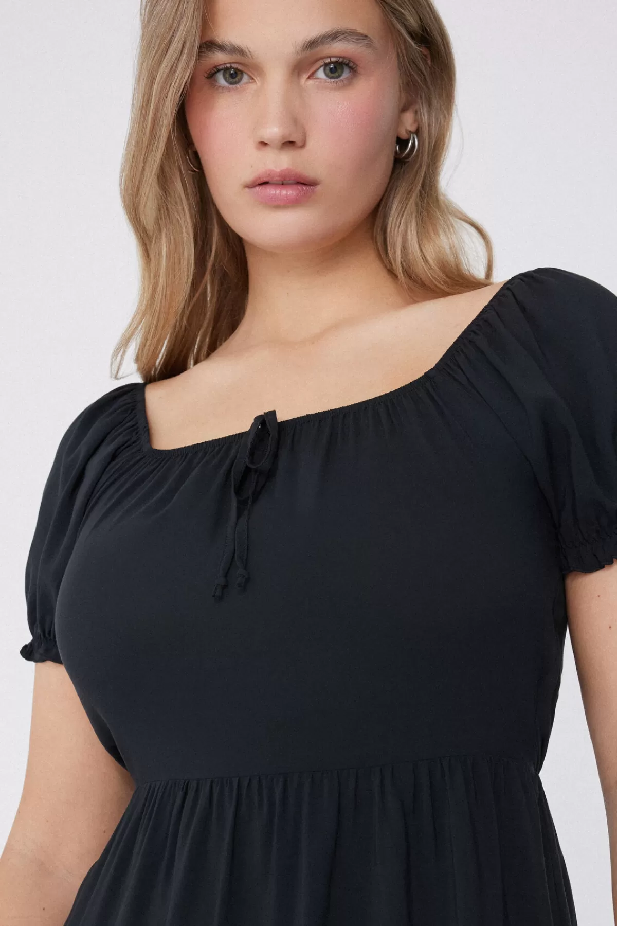Abito Cortissimo Mezza Manica Tezenis - Elegante in viscosa, comfort estivo